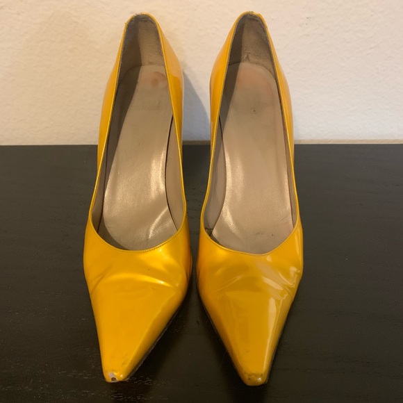 yellow patent leather pumps